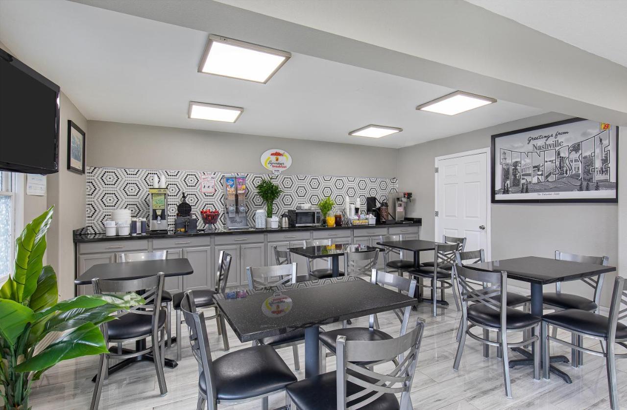 Super 8 By Wyndham Nashville West Extérieur photo